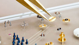 东莞江诗丹顿指定维修门店打开表壳